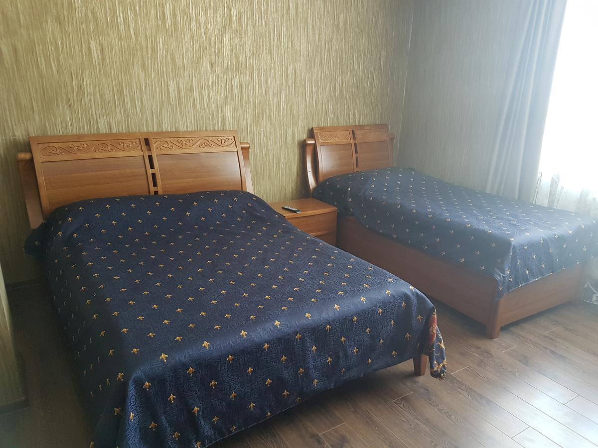 Hotel In Bakoerjani Buitenkant foto