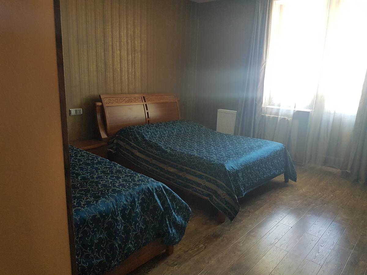 Hotel In Bakoerjani Buitenkant foto