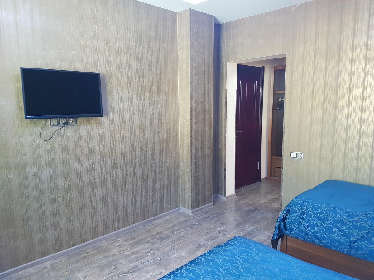 Hotel In Bakoerjani Buitenkant foto