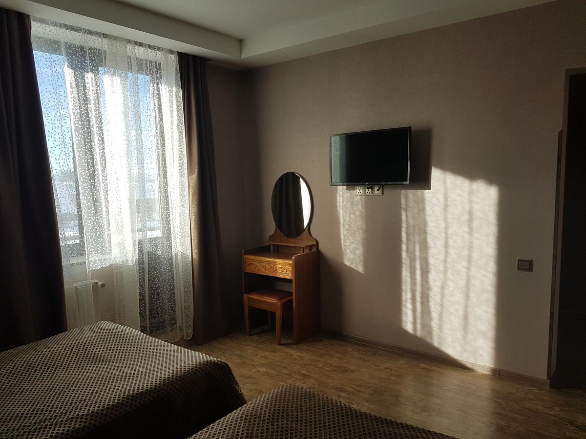 Hotel In Bakoerjani Buitenkant foto